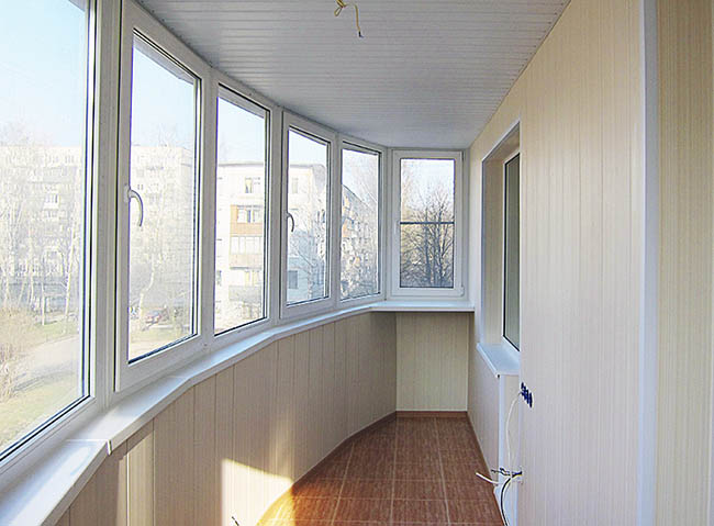 Замена холодного остекления на балконе на теплое Краснознаменск