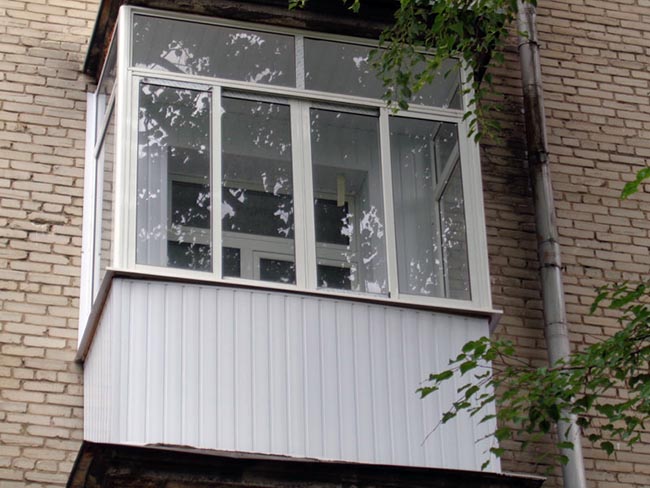 Остекление балкона в сталинке - сталинском доме Краснознаменск